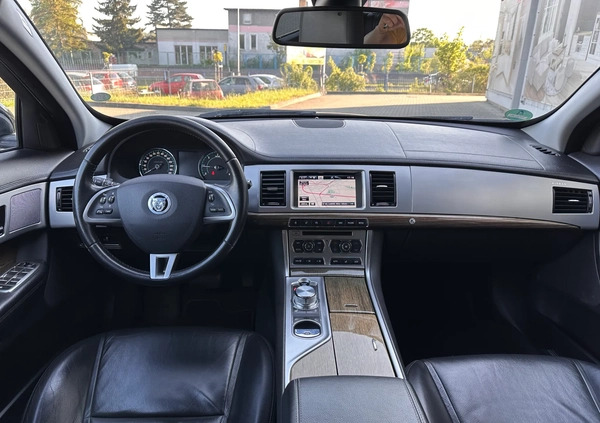 Jaguar XF cena 55900 przebieg: 215000, rok produkcji 2013 z Lubań małe 56